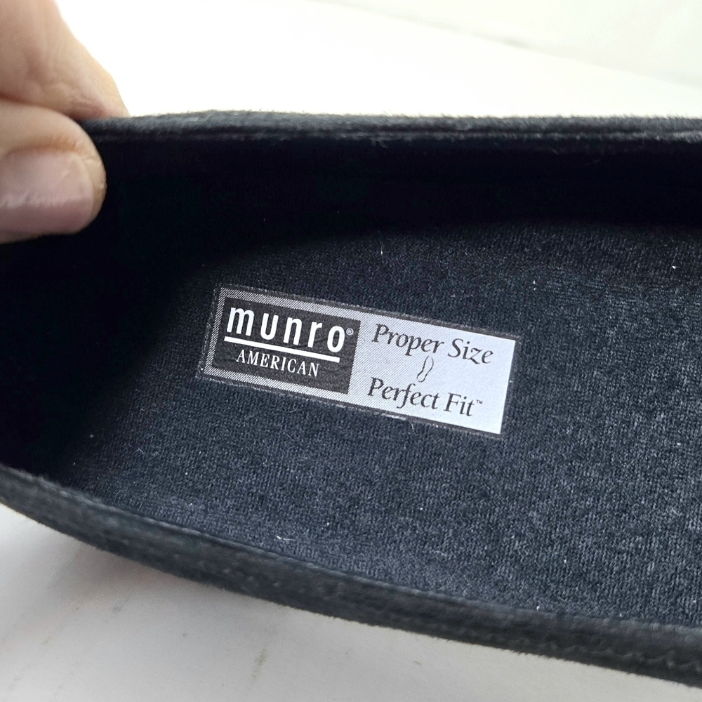 Munro Loafers, Black Suede, 6.5 W - Picture 9 of 11